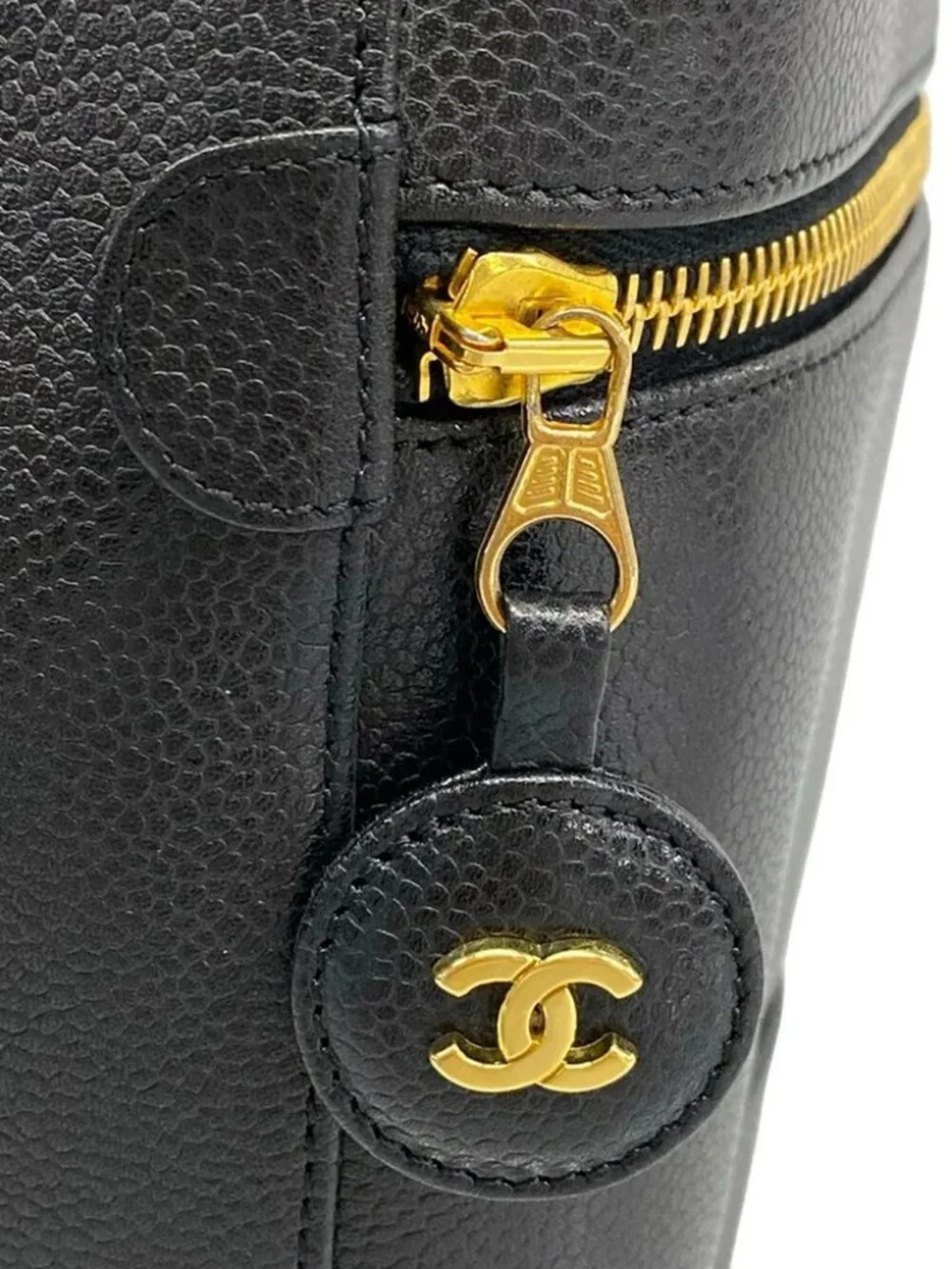 CHANEL A01998/X01503/94305 Black Calfskin Vanity Bag Gold hardware